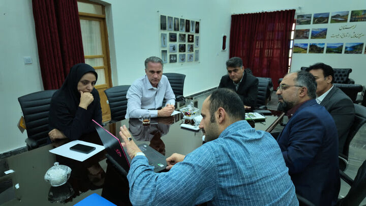بررسی طرح جدید پیرامون فلک‌الافلاک؛ تصمیم نهایی در نشست با استاندار لرستان