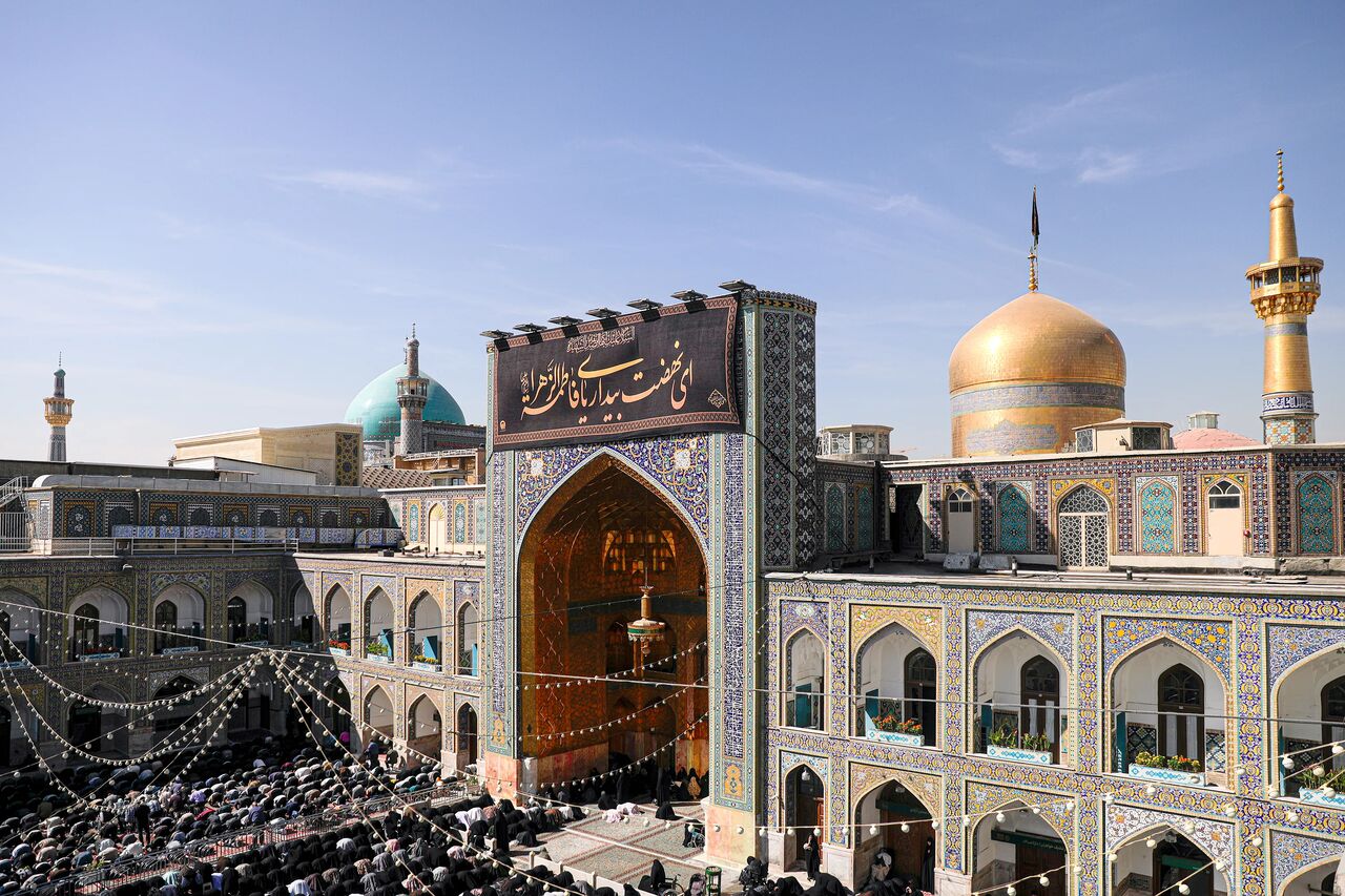 از محافل سوگواری تا برپایی مواکب پذیرایی در بارگاه رضوی