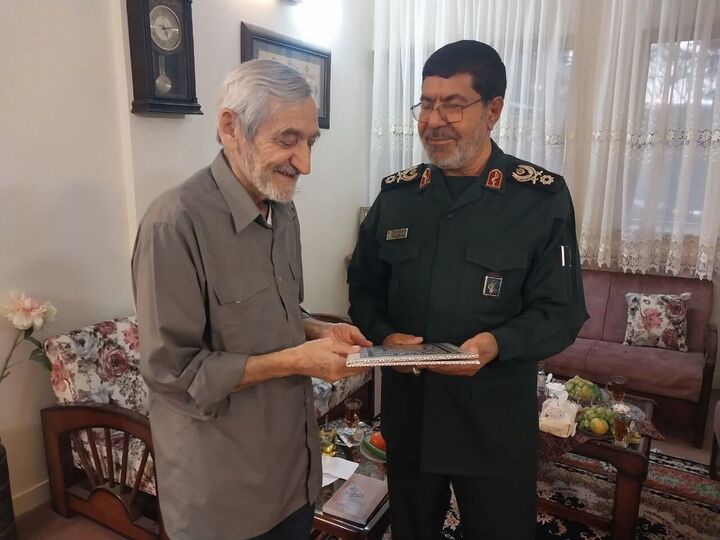 سردار شریف: جنگ طلب نیستیم اما هر متجاوزی را سرجایش می‌نشانیم