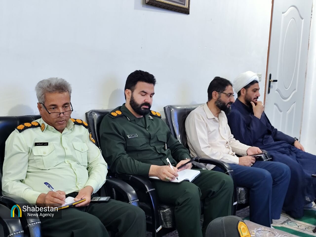 ۱۳ آبان فرصتی برای تبیین آموزه‌های عاشورا و استمرار مبارزه با استکبار است