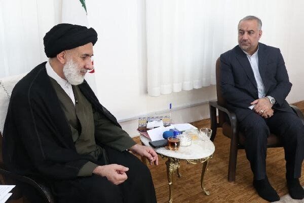 امام جمعه شهرکرد خواستار تسهیل پرداخت تسهیلات به تولیدکنندگان استانی شد