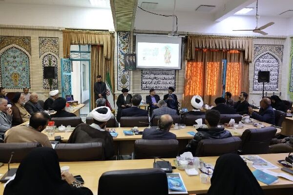 اعتکاف زمینه تقویت پیوند معنوی جوانان با جامعه را فراهم می‌کند