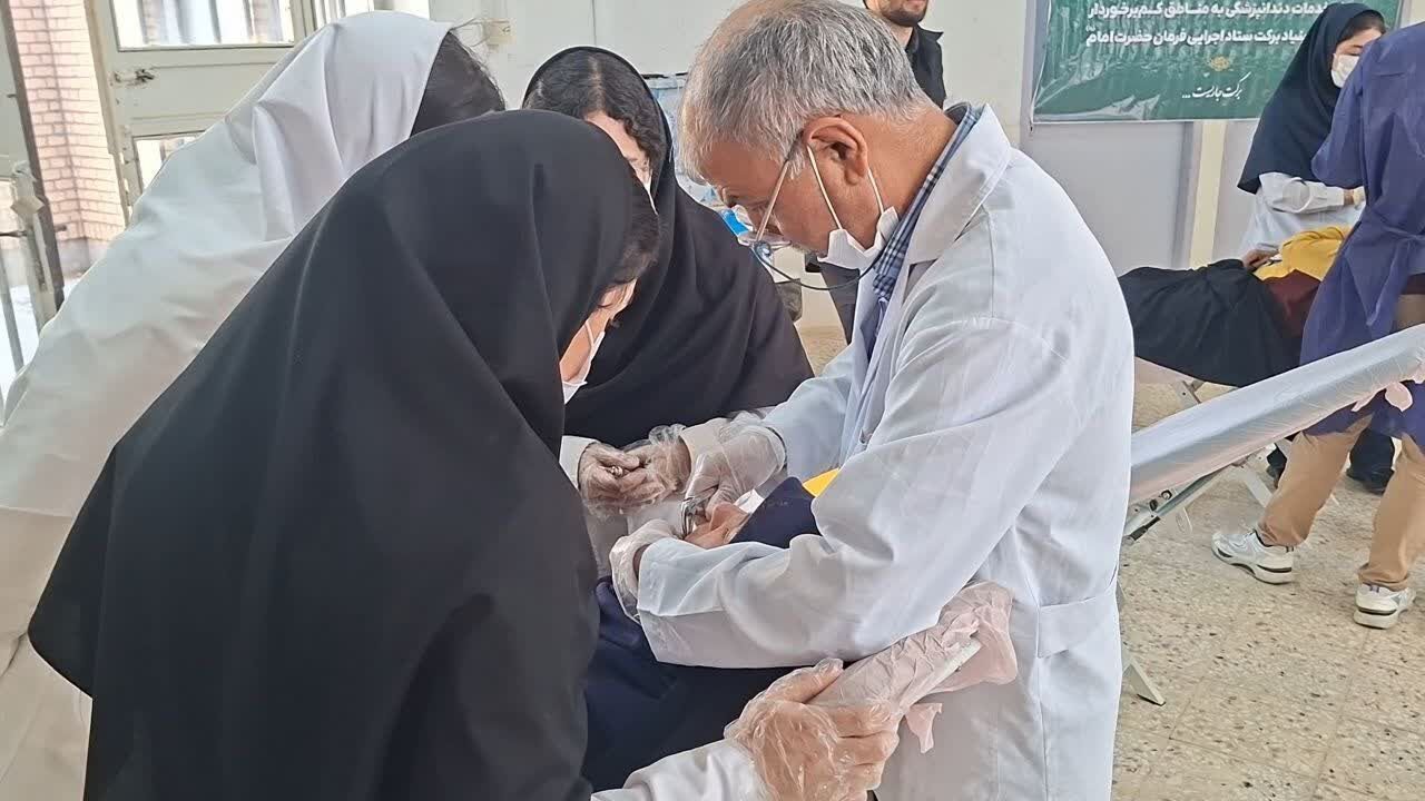 سفیران سلامت در دل محرومیت/ چهار روز عاشقی و جهاد برای شکفتن لبخند و امید