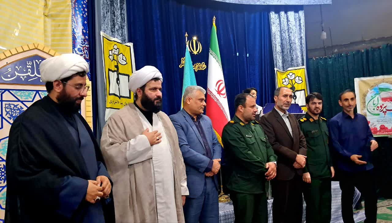 نخبگی فراتر از علم است / دهه هشتادیها، ثمرهدهندگان انقلاباند