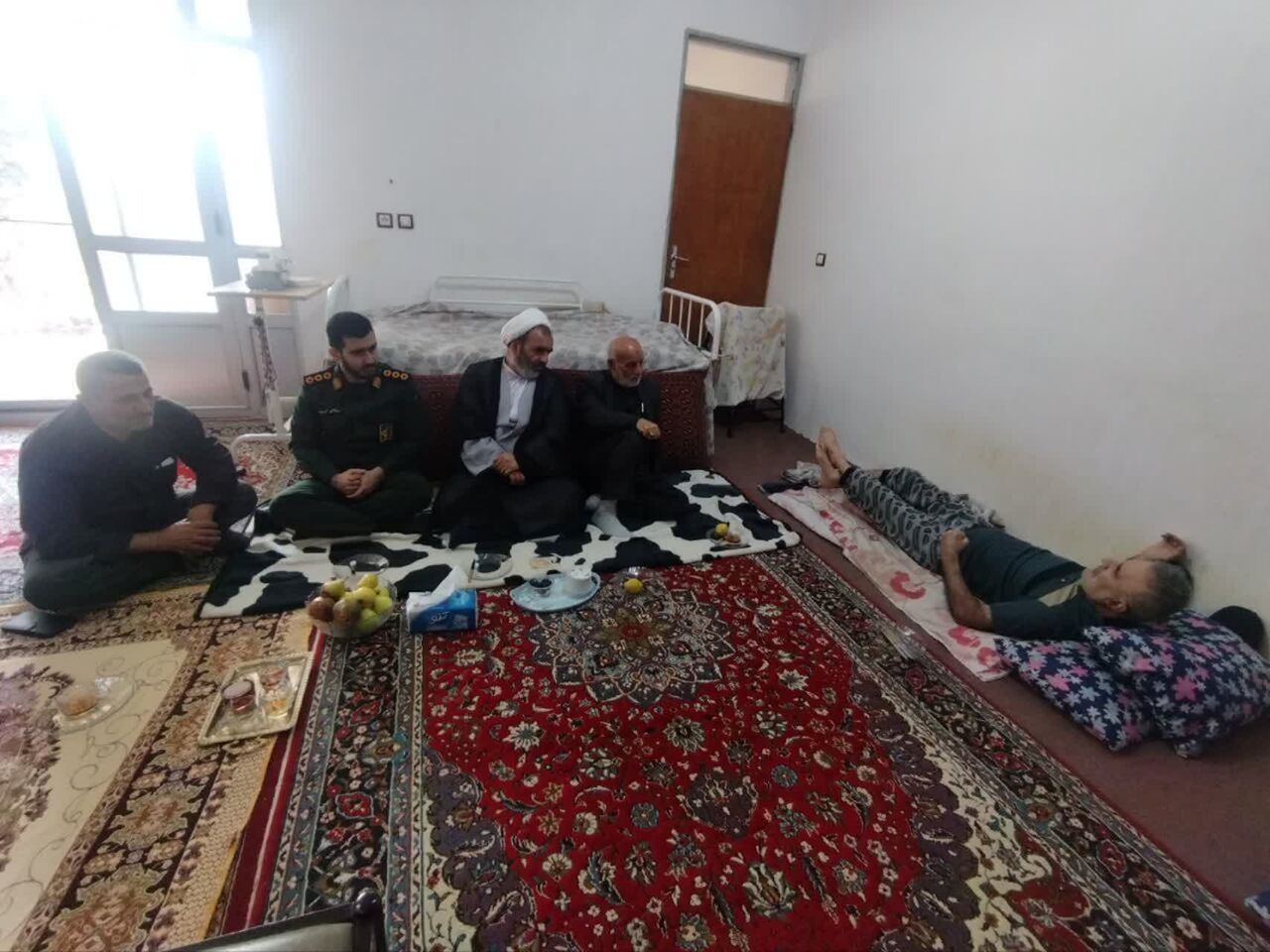 دلجویی بچه مسجدی ها از جانباز در گرجی‌محله بهشهر