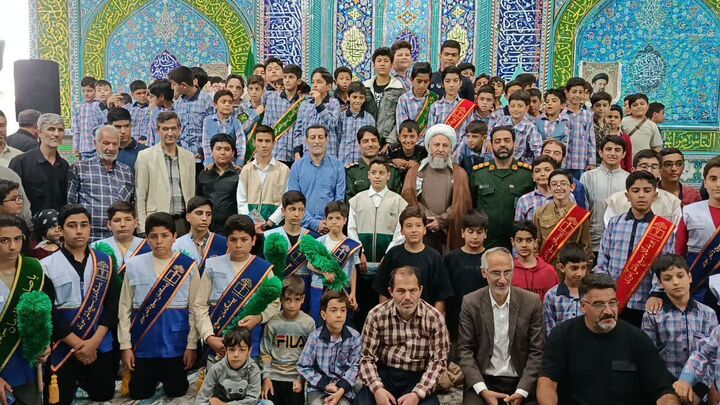 مصلی آران و بیدگل در تسخیر شور خدمت نوجوانان رضوی؛ از غرفه‌آرایی فاطمی تا چایخانه امام رضا(ع)