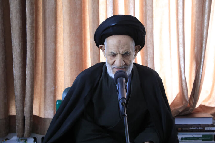 ۴۷ سال ایستادگی در برابر هجمه‌ها؛ ثمره پیوند ایمان و خودباوری است