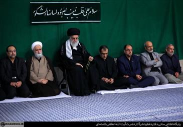 ناگفته‌هایی از زندگی شخصی رهبر شهید انقلاب/ از دمپایی سوغاتی تا کتابخانه هزاران جلدی