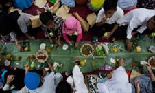اندونزی برگزاری افطارهای جمعی در ماه رمضان را ممنوع کرد