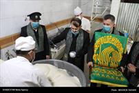 پخت نان برکت با نمک تبرکی حرم مطهر امام رضا (ع) در گلستان+گزارش تصویری