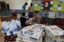 توزیع ۴۰۰ عدد مرغ بسته بندی با کمک کانون علی بن موسی الرضا(ع) بین خانواده های نیازمند روستایی