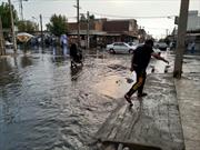 گزارش تصویری/ باران تابستانی در دمای ۵۲ درجه دهلران