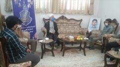 حضور مدیر ستاد هماهنگی کانون های مساجد یزد در منزل شهید سامیه زرگر