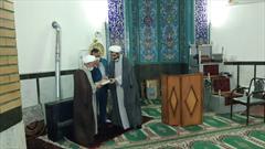 تجلیل از امام جماعت مسجد امام حسین(ع) کوی فرهنگ زنجان در سه شنبه های تکریم