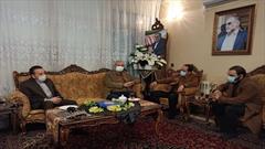 حضور رئیس دفتر رئیس جمهور و سخنگوی دولت در منزل شهید فخری زاده