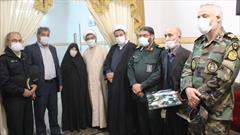 فرماندهان ارشد استان کرمان با ۵ خانواده شهید دیدار و گفتگو کردند