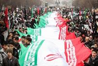 انقلاب اسلامی در مشارکت سیاسی نمره خوبی دارد