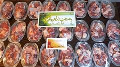 ۲۴۰۰ بسته گوشت گرم در سطح کانون‌های مساجد کردستان توزیع شد