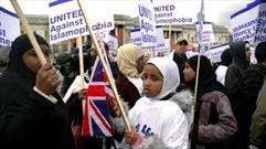 بدنام کردن مسلمانان در انگلیس؛ از« اسب تروا»  تا «حجاب زنان»