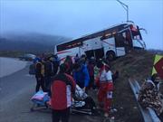 برخورد اتوبوس با کوه در گردنه حیران حادثه آفرید