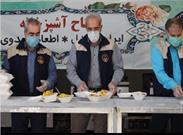 طبخ ۱۲۵۰ پرس غذای گرم در آشپزخانه مهدوی شهرستان کرمانشاه