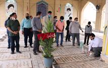 ادای احترام کارکنان حوزه هنری یزد به مقام نوجوان‌ترین شهید دفاع مقدس