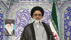 تشویق نخبگان به ترک ایران، خیانت به کشور است