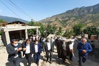 گزارش تصویری نماینده مقام معظم رهبری در بنیاد مسکن  از واحدهای مسکونی خسارت دیده از زلزله روستای قورچای رامیان