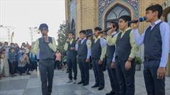 گزارش تصویری از اجرای گروه سرود شهید پایدار در صحن های حرم مطهر رضوی 