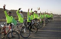رکاب زنی دوچرخه سواران کاشانی «در رکاب امام مهربانی ها»