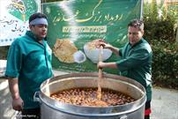 طبخ و توزیع ۱۱۰ هزار پرس غذای گرم در عید غدیر
