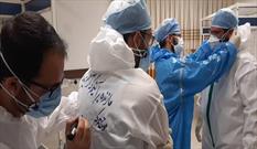 یاری رسانی گروه‌ جهادی نهاد رهبری به کادر درمان بیمارستان «نمازی» شیراز