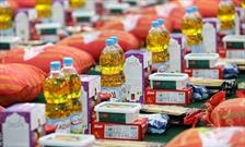 ۱۰۰۰ بسته مواد غذایی همزمان با هفته بسیج در جهرم توزیع شد