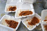 ۱۵۰۰ پُرس غذای گرم در روز اربعین بین عزاداران حسینی توزیع شد