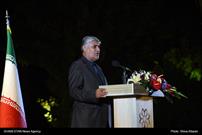 اگر نتوانیم کار و اقتصاد را شکوفا کنیم، دین ضربه می خورد، چرا که ایران پرچم دار دین و شیعه است