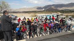 تقدیر از برندگان مسابقه دوچرخه سواری توسط کانون بقیه الله