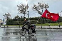سفر مسلمان ترکیه‌ای به دور دنیا برای مبارزه با اسلام هراسی