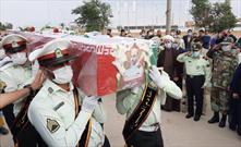 نیروی انتظامی با تقدیم خون شهدا  امنیت مردم کشور را تامین می‌کند