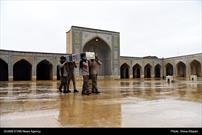 گزارش تصویری| تشییع شهید دفاع مقدس در بازار و مسجد وکیل شیراز