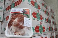 ۱۲۰۰ بسته گوشت قربانی نذری در سفره محرومان قرار گرفت