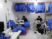 مسجدی که ماهانه ۱۰ هزار دست لباس بیمارستانی تولید می‌کند