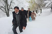 ۷۰ بسته غذایی در بین ساکنین روستاهای محصور در برف توزیع شد