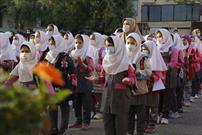 آغاز آموزش حضوری دانش‌آموزان پس از دو سال وقفه/ استقبال دانش‌آموزان و خانواده‌ها از بازگشایی مدارس