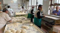 توزیع ۷۵ هزار قرص نان صلواتی در فارس به مناسبت سالگرد شهادت سردار سلیمانی