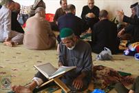 مراسم اعتکاف دهه آخر ماه رمضان در مسجد کوفه +عکس