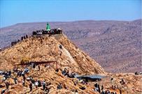 سنت شکرگزاری اهالی روستای نامانلو در جوار مقبره زکریای نبی برگزار می‌شود
