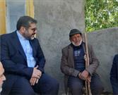 وزیر فرهنگ به دیدار پیرمرد خود آموخته آواز ایرانی در حاشیه شهرستان شهرضا رفت