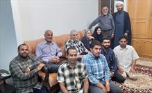 دیدار جمعی از اعضای کانون «نور» سامان با خانواده شهیدان کبیری