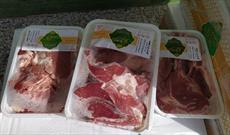 توزیع ۸۰ کیلوگرم گوشت گرم توسط کانون مسجد امام حسین در تبریز