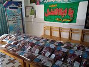 فعالان کانون «مهرپویان» یانچشمه ۴۰ بسته گوشت قربانی را بین نیازمندان توزیع کردند